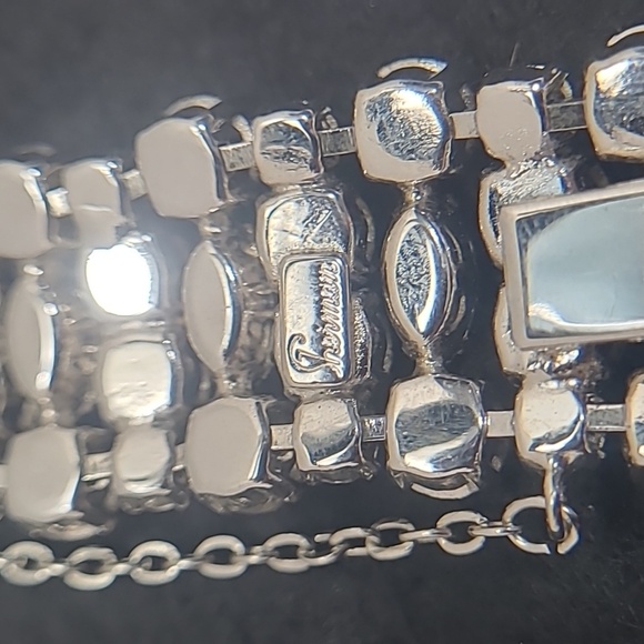 Dazzling Sherman Rhinestone Bracelet - Picture 10 of 10